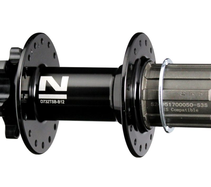 Stebulė galinė Novatec D732TSBT-S3S-B12-11S CUES