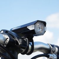 Žibintas priekinis Cat Eye AMPP200 (Micro USB)