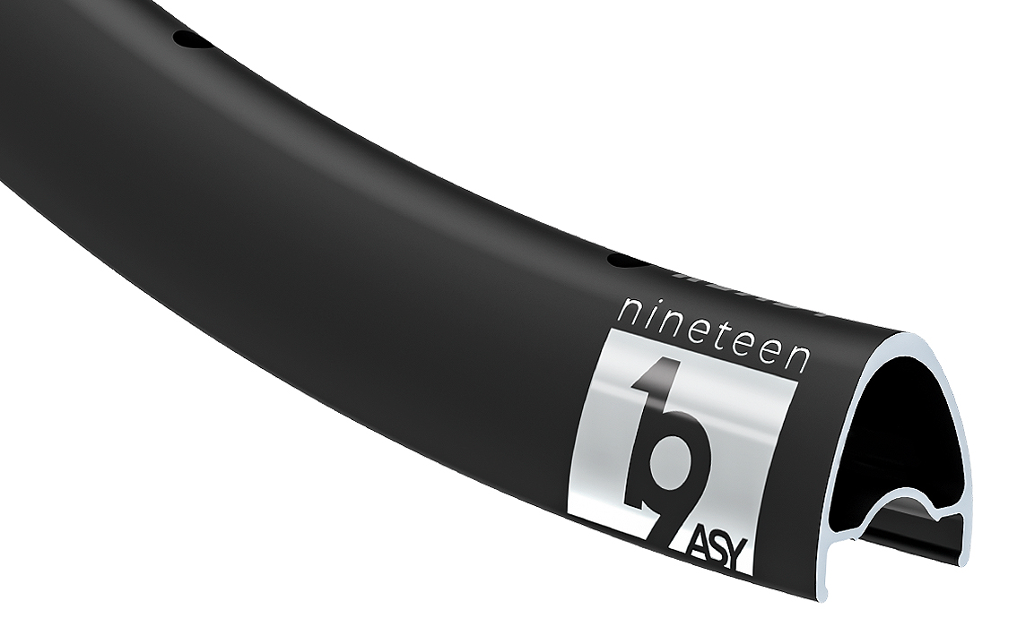 Ratlankis 700C BlackJack Ready 19 ASY Road