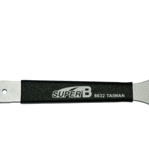 Super B raktas 6632