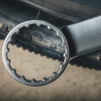 FEEDBACK SPORTS Bottom Bracket + Lockring raktas